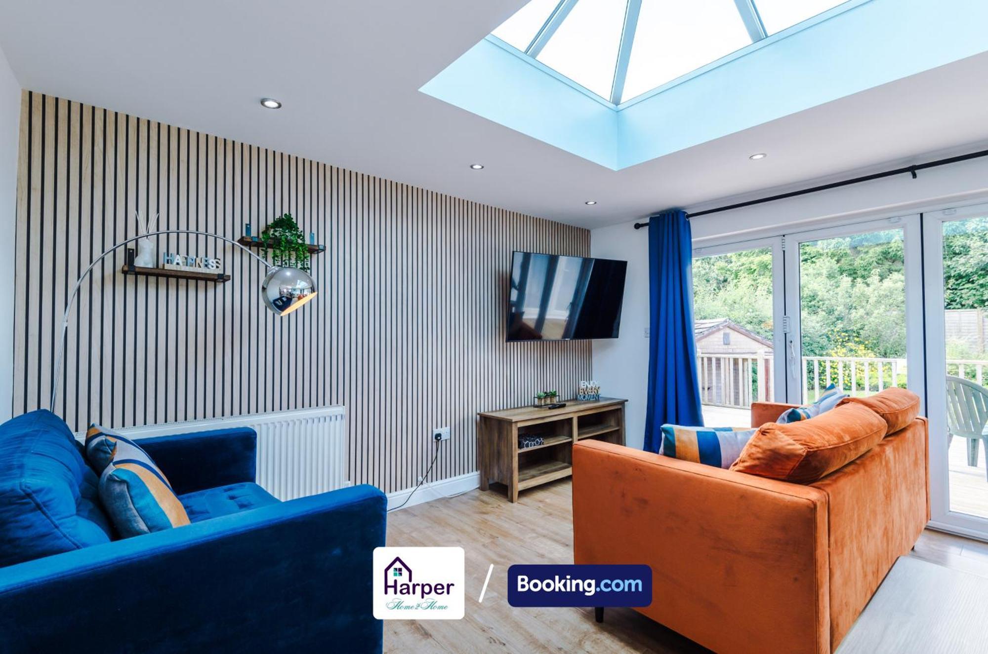 Spacious Detached Bungalow By Harperletting Short Lets & Serviced Accommodation Buckely With Pool Table & Driveway Buckley Bagian luar foto
